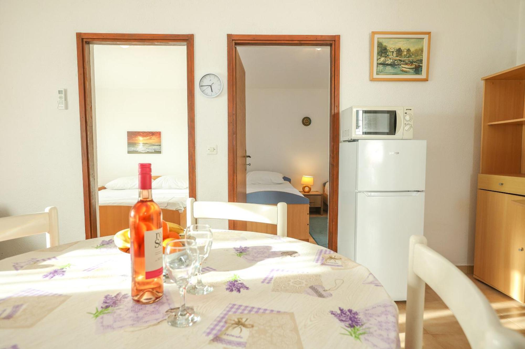 Apartments Teo Privlaka  Ngoại thất bức ảnh